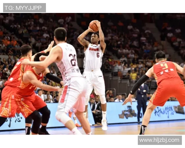 马尚布鲁克斯的篮球传奇之路与职业生涯的辉煌成就探讨